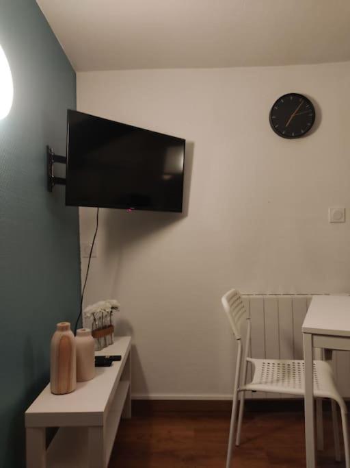 Studio Remois - Wifi/Netflix Reims Kültér fotó